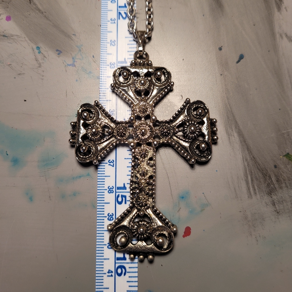 1974 Sarah Coventry florintine cross.